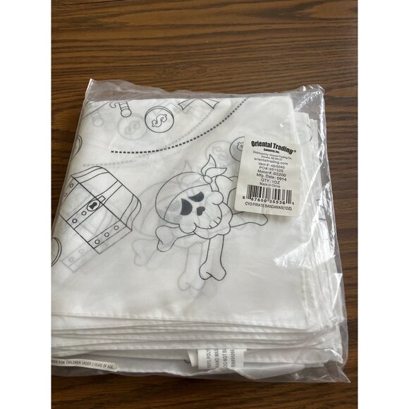 Oriental Trading Co. Color Your Own Pirate Bandanas set of 12 NET - Picture 1 of 3